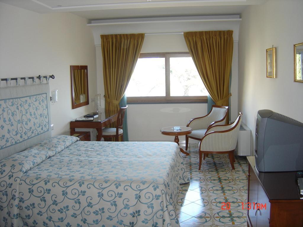 Hotel Rufolo Равелло Екстер'єр фото